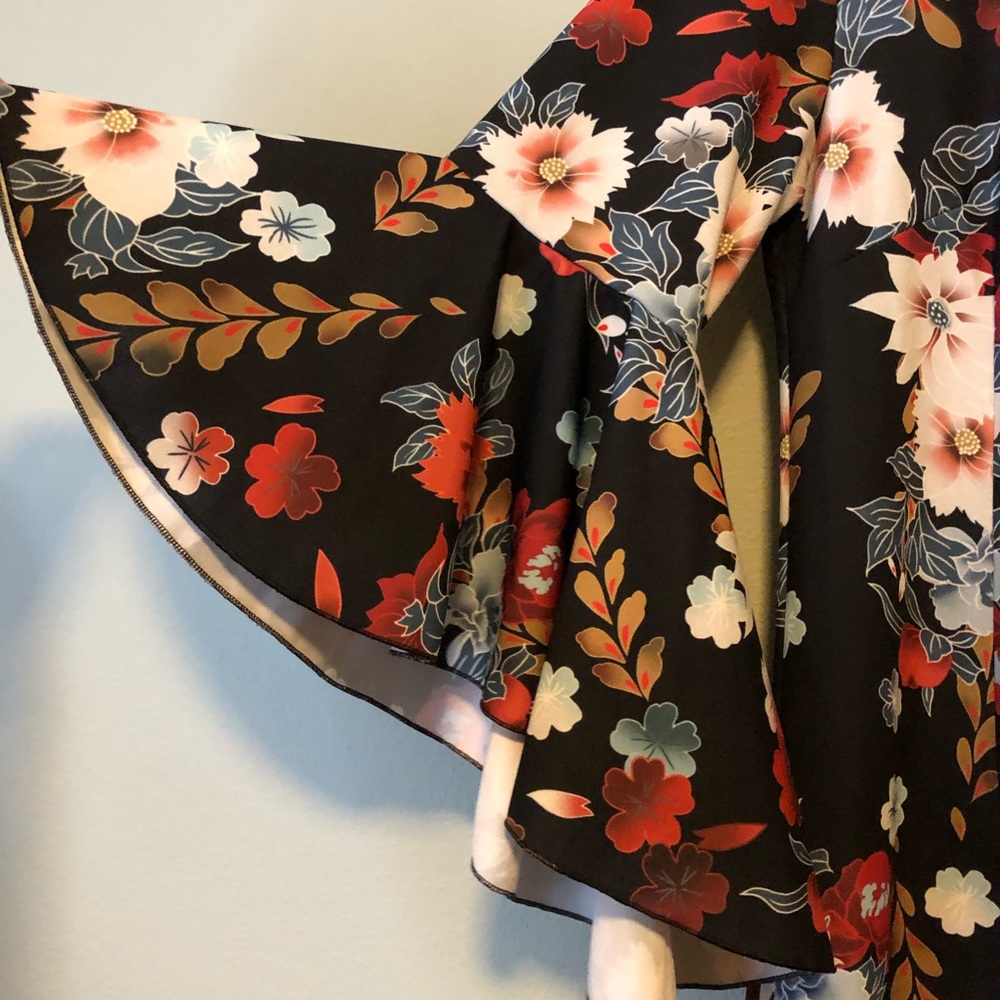 Almatrichi Black Floral Ruffle Sleeve Dress - XL - Picture 8 of 9